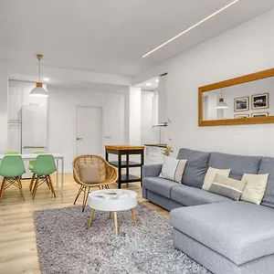 Always Easy I Arroka Apartment